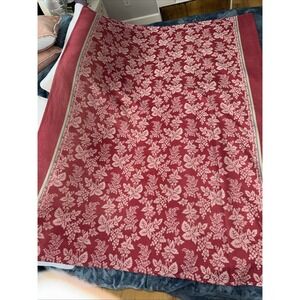 Vintage Martha Stewart Everyday Floral Red/white Tablecloth69x52in